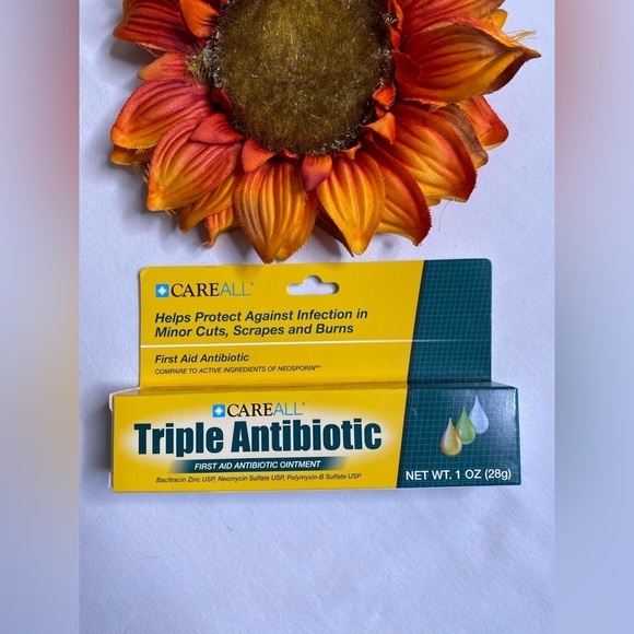 🌻5/$25🌻CAREALL Triple Antibiotic Ointment 1oz. | Exp. 01/2027| - Picture 4 of 7